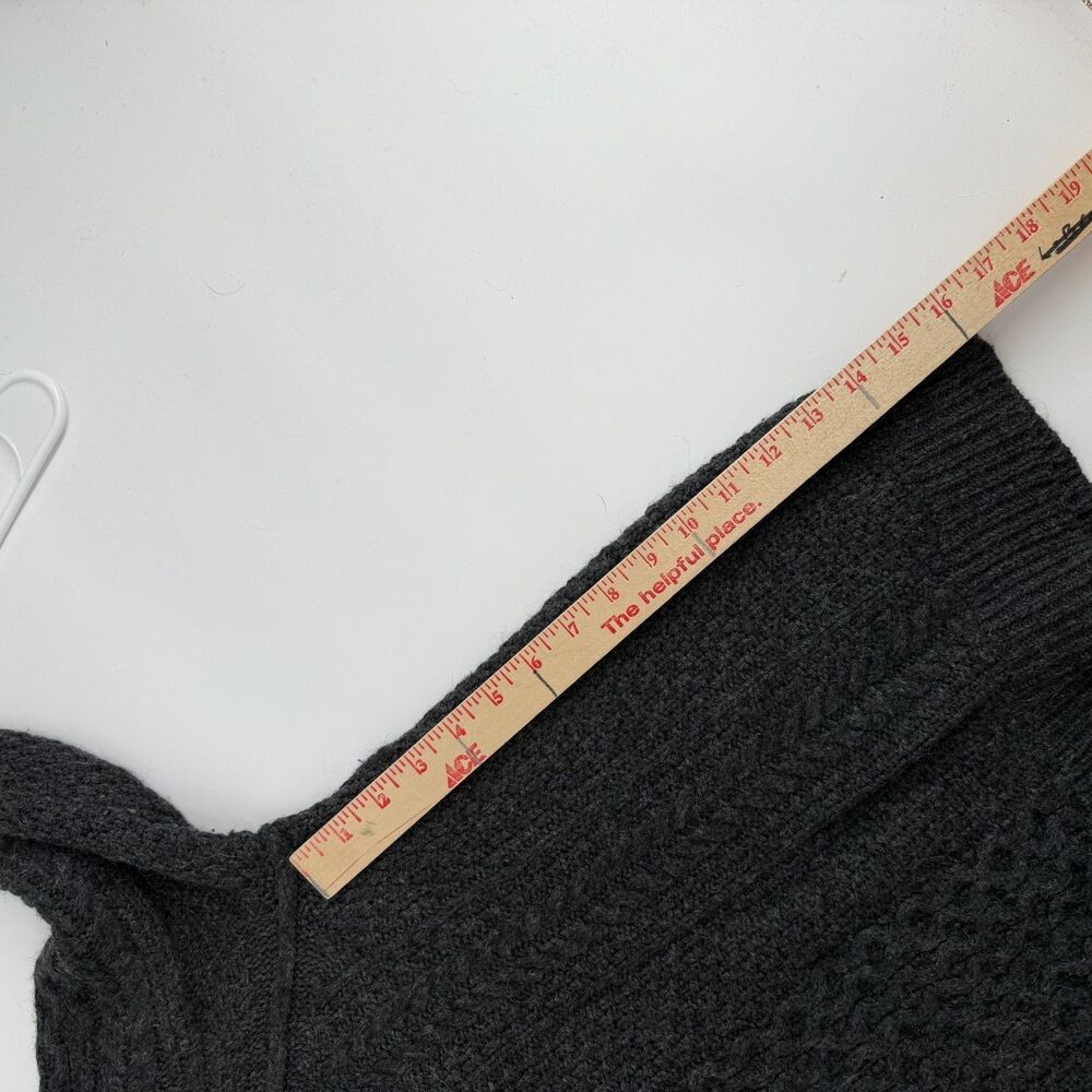 Vince Sweater Gray Cable Knit Wool Alpaca Pullover Cabincore Fisherman Womens M - Picture 10 of 11